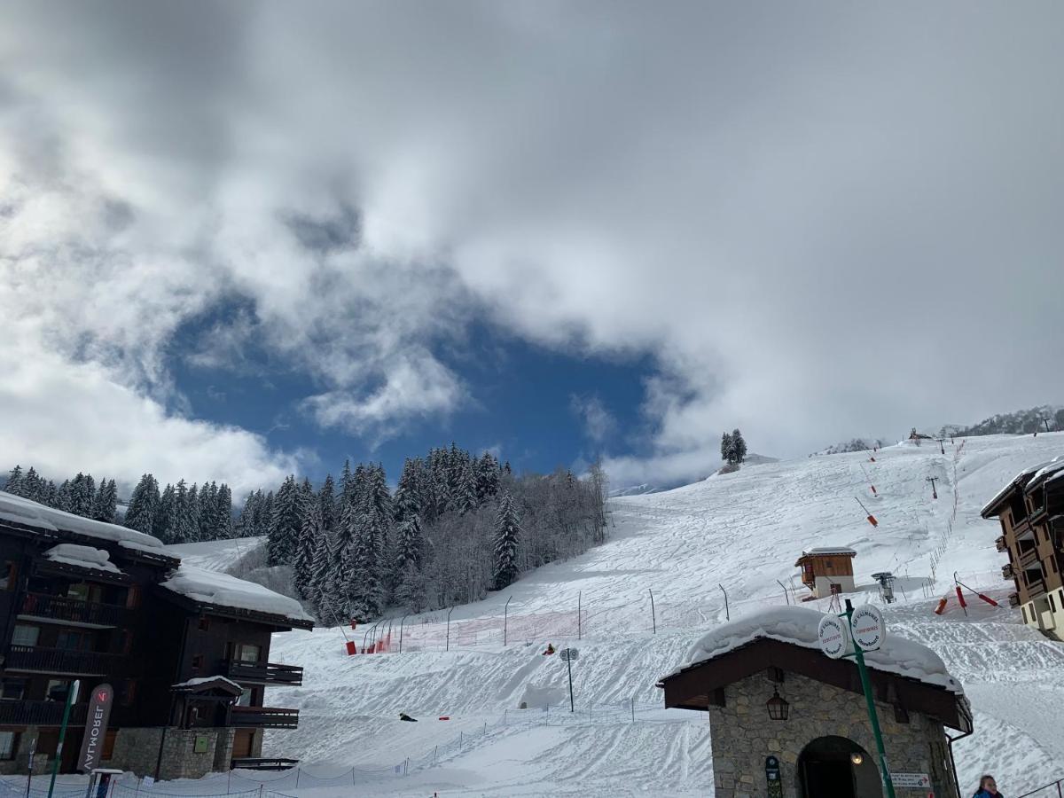 Valmorel Studio Skis Aux Pieds Bagian luar foto