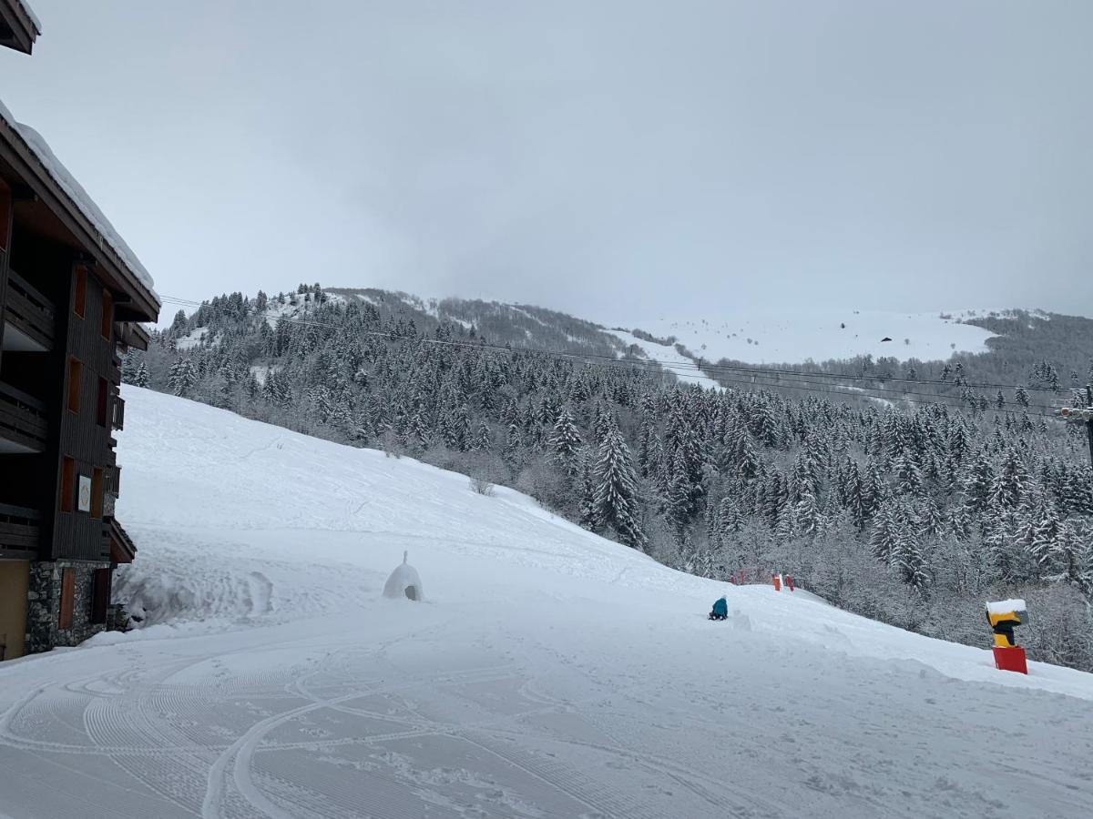 Valmorel Studio Skis Aux Pieds Bagian luar foto