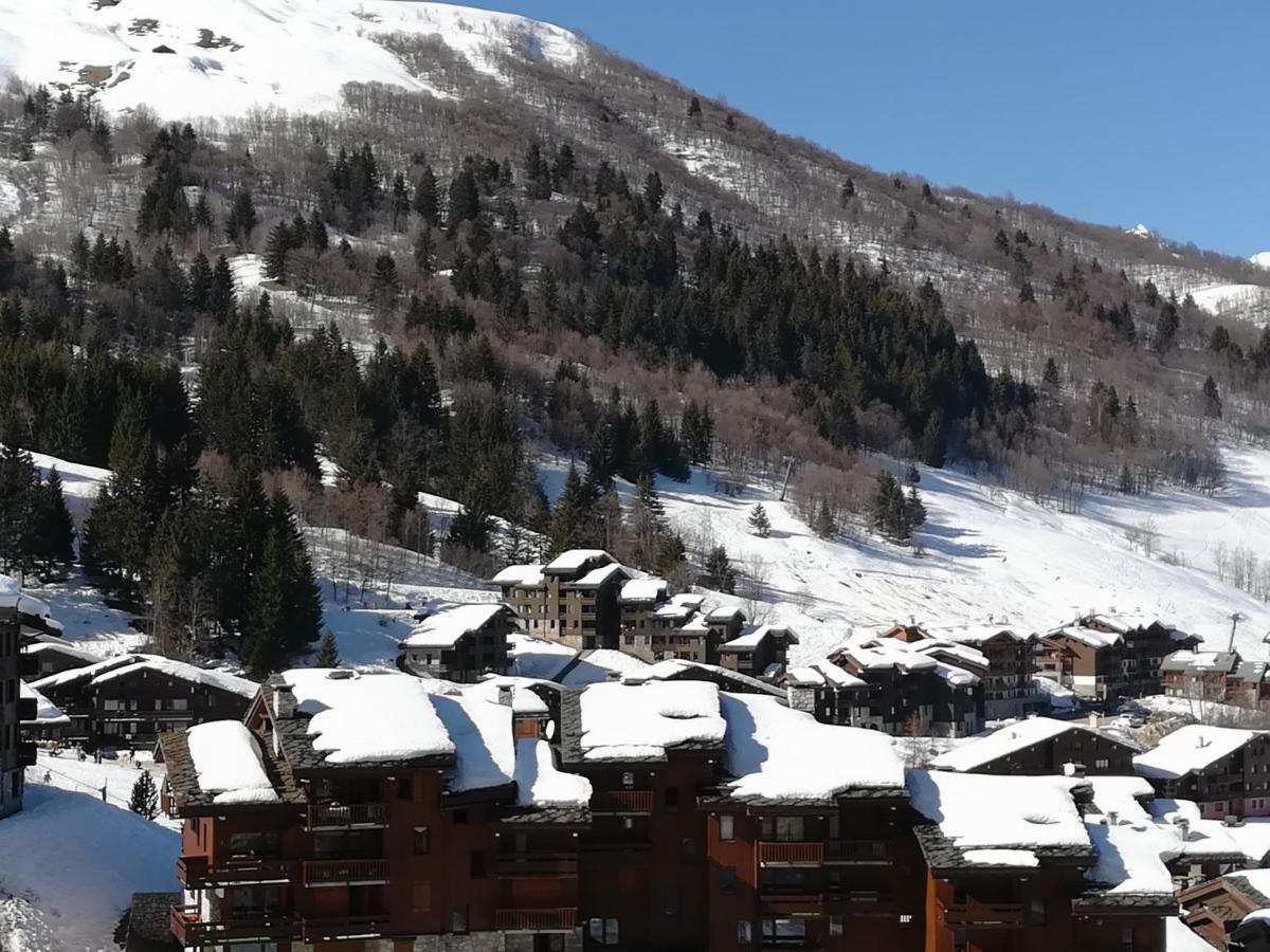 Valmorel Studio Skis Aux Pieds Bagian luar foto
